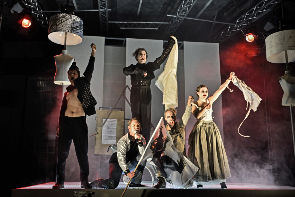 Erstickte Trume, Schauspiel Theater St.Gallen, Lokremise, November 2015, Stck von Rebecca Schnyder, Regie Elisabeth Gabriel
