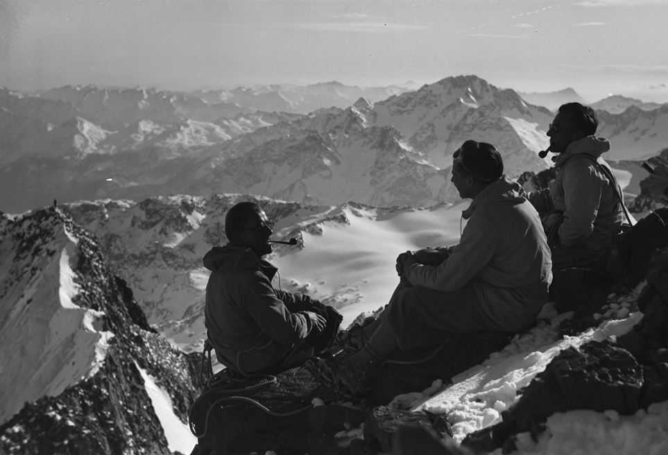 Auf dem Gipfel des Piz Bernina, 1948